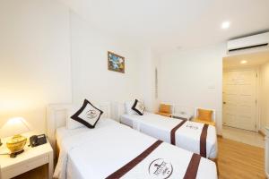 Ngan Ha Hotel - Ben Thanh Central