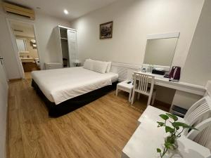 Ngan Ha Hotel - Ben Thanh Central