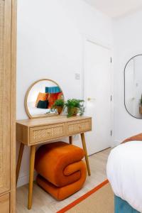 Flatzy City Centre Retreat Sleeps 8 2 baths