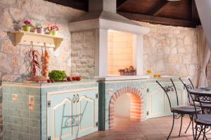Villa Marianne with heated pool