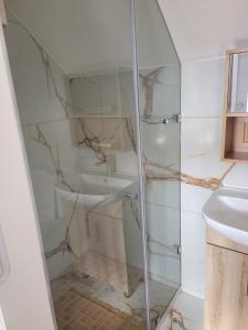 Treasure Trove - Stylish Mountain View Loft near Fish Hoek Beach