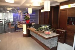 艾洛特尔酒店 - Allhaming