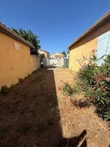 Appartement climatisé 4 personnes, terrasse, parking privatif et à 300 M du centre ville