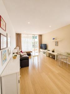 Sunny Beach & Pool Apartment, Las Americas