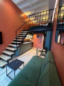 Urban Terracotta Loft - Newly Renovated