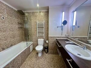 Cozy apartment for 5 people in Royal Beach