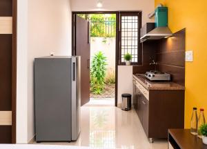 Lime Tree Studio Near Fortis Gurgaon