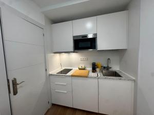 Functional Studio Flat for Short Breaks in Málaga