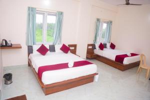 D D Luxury Inn