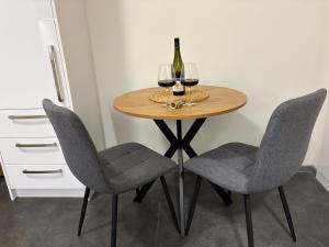 Cozy Bašty Apartment near City Center