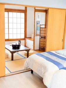 Japanese Tatami House Private Whole House Near Asakusa & Skytree 5-min Walk to Station Quiet Residential Area Great Airport Access Perfect for Families