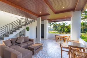 Radhana Living