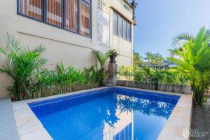 Radhana Living