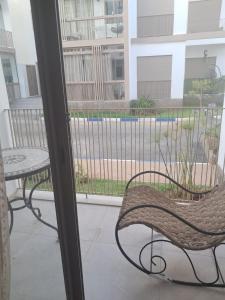 Appartement Meublé Moderne avec Piscine