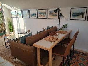 Treasure Trove - Stylish Mountain View Loft near Fish Hoek Beach