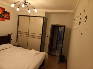 Mandela Executive Suites - Luxury 3 Bedroom Serviced Apartment, Kilimani