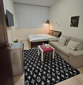 BB Homes - Regular Room