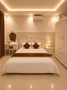 Honey Hotel