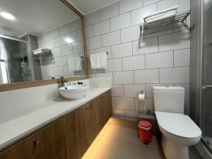 Depto boutique, vista al mar, piscina y chimenea
