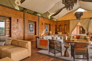 Serengeti Migration Camp
