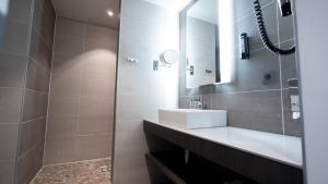 B&B HOTEL Mons Centre