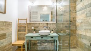 Prestige Apartments - Waterlane Pool & Gym and SPA
