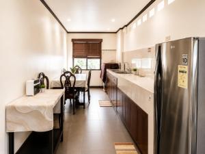 Executive Family Suite King and Single Bed and Sofa