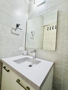 Signature Point Bella Vista, Sea View 2 BR