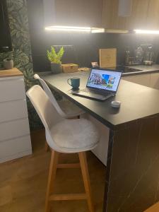 Aero Garden Studio 5 Min to Airport parking