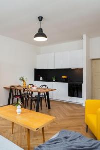 Klikov Event & Apartments - stylové ubytování v bývalém kulturáku