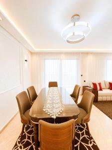 Luxury comfort near train station and sea