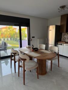 Victory Villas
