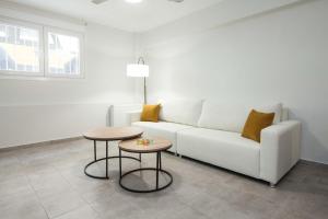Refined 1 Bd Home in Athens Kolonaki