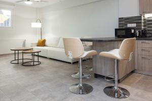 Refined 1 Bd Home in Athens Kolonaki