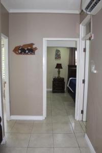 Charming Serene 2BR w Pool & Gym Brompton New Kingston