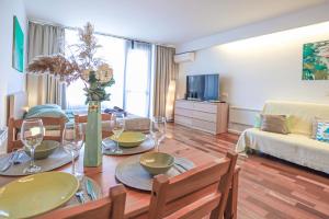 BL lakeside with Pool, medencés apartman, privát partszakasszal