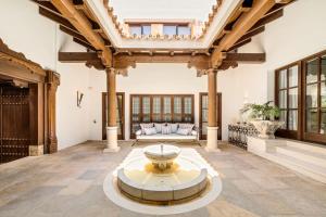 All About Villa Ronda