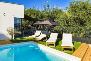 Beachfront Almare Retreat