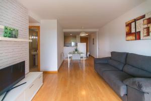 WELCS APARTAMENTO 412 EMP con piscina comunitaria