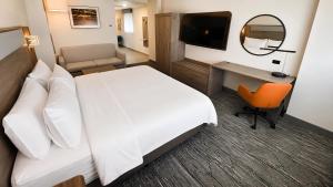 Holiday Inn Express & Suites Los Mochis Centro by IHG