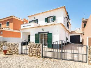 Villa with Private Pool Steps from Burgau Beach #2025