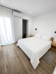 Marbella Centre - Stylish Apartment - Free Parking
