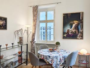 Charming Quiet Retreat Near Charles Bridge