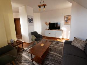 Fresh apartment with Mountain View, close to Gondola