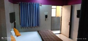 Vishwa hotel and lodging