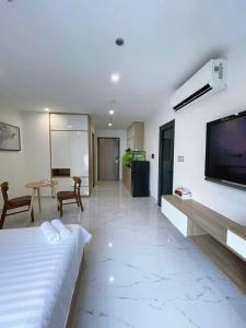 STUDIO Gh31809