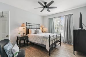 The Salty Seahorse - Barnes Plantation Condo on St Simons Island