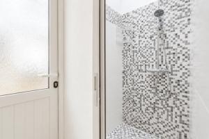 Berati Window Apartment City Center