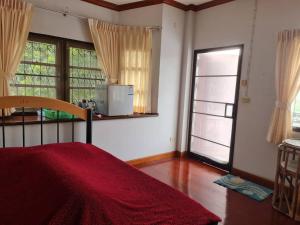 Mountain Front Family Home Big Balcony For 4 Rare Birds, Bikes