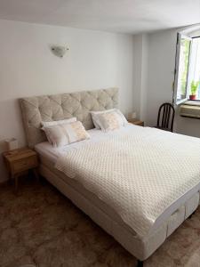 Old Town Escape - Central and Charming